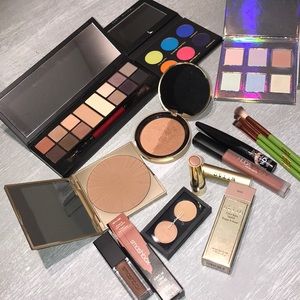 MAKEUP BUNDLE/LOT 🛍💄